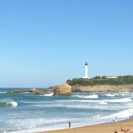 Fregate A80 : La Vue Mer Et Montagnes Appartement Biarritz