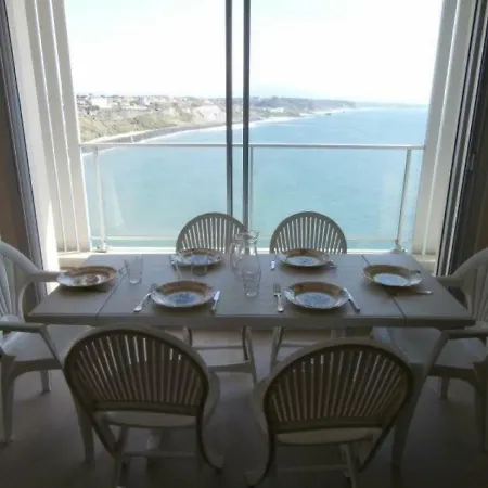 Fregate A80 : La Vue Mer Et Montagnes Appartement